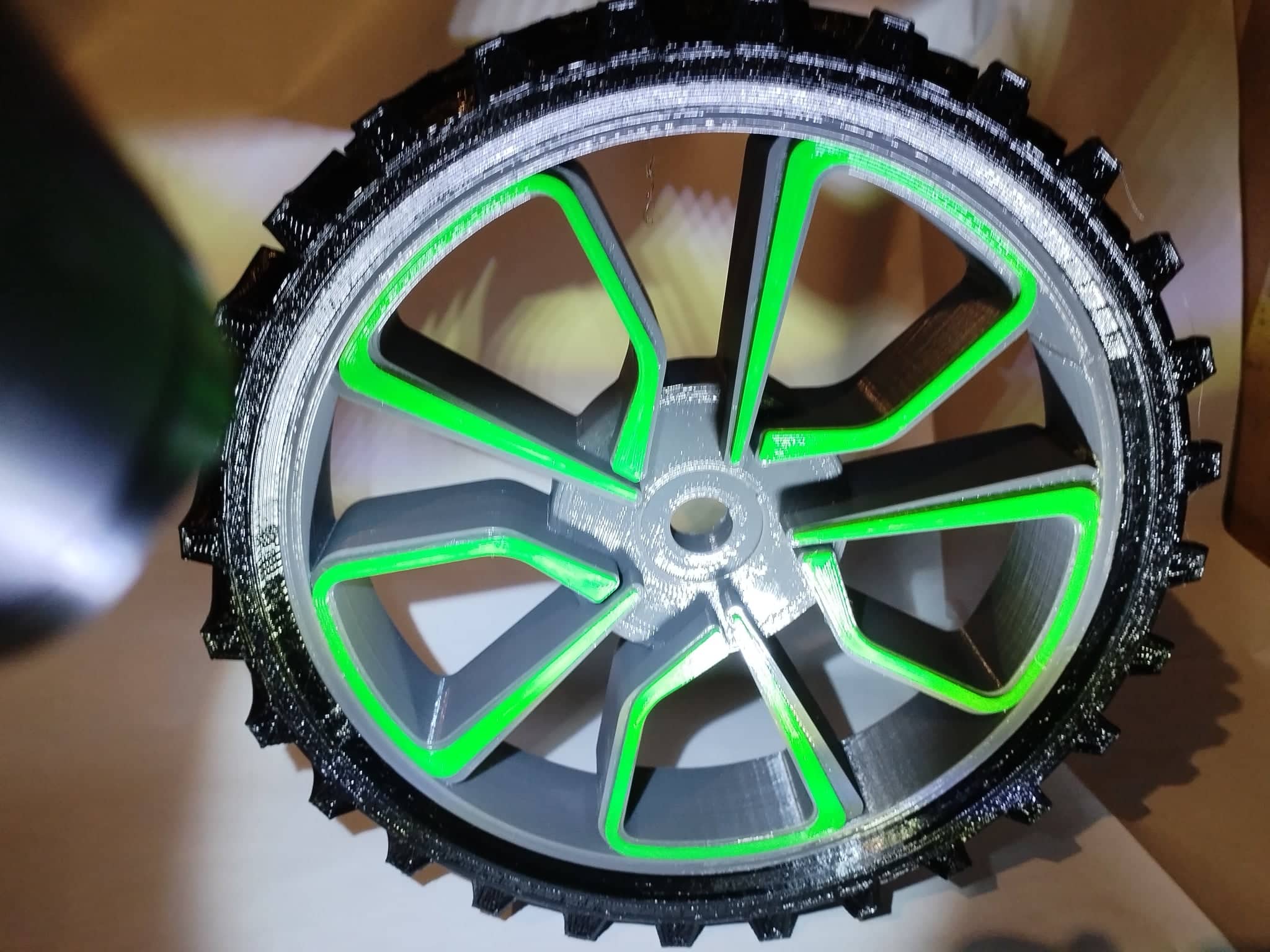 Husqvarna Automower spikes edition replacement  wheels set  for the 430x,450x,420,320,330x,320, EPOS